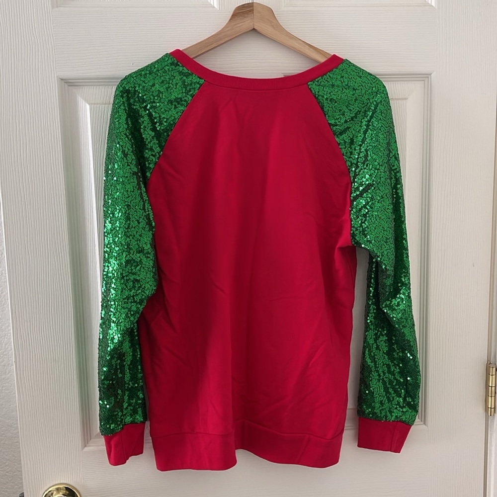 Christmas Top - Picture 2 of 6